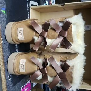 NEW! AUTHENTIC, UGG BAILEY BOW 2 BOOTS!